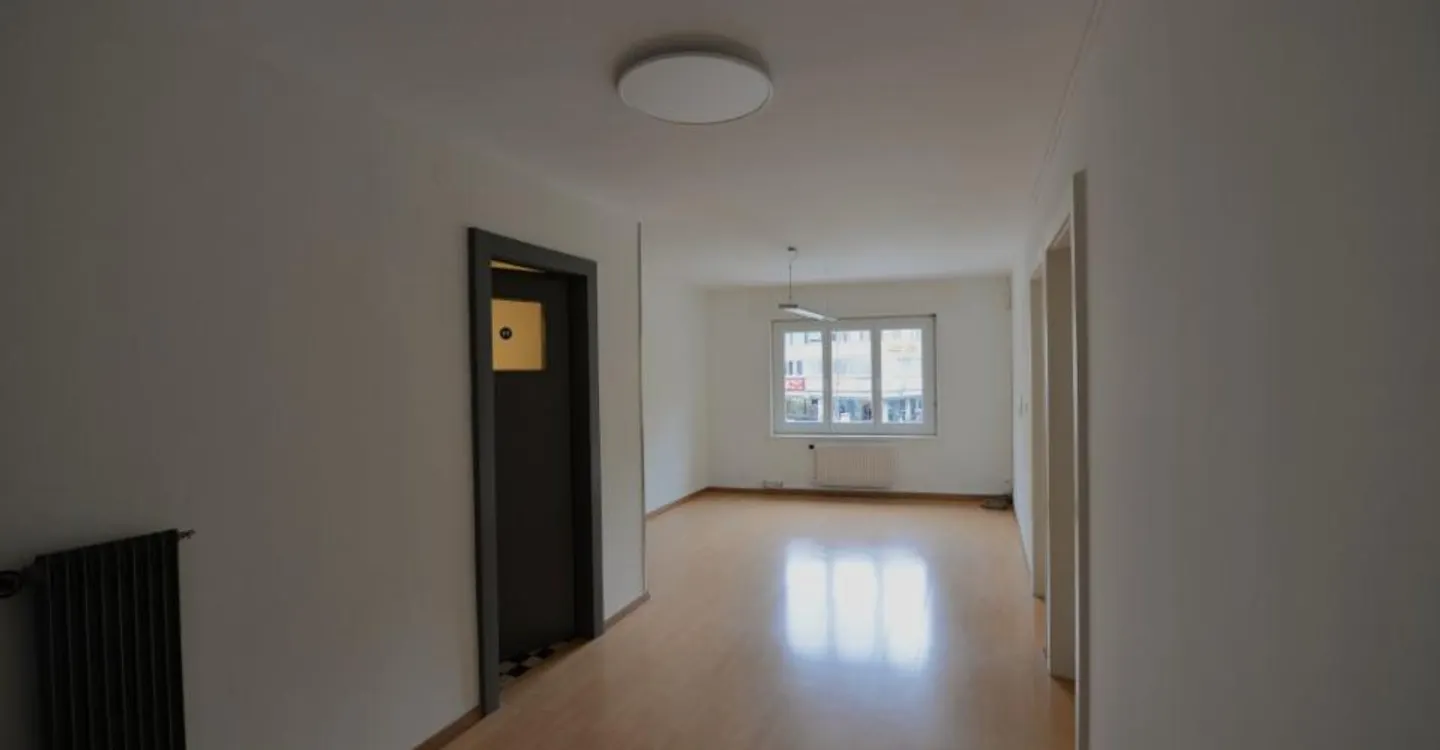 00785 - Office - Imm. Röhner-Hofmann - Sion - Photo 2 of 6