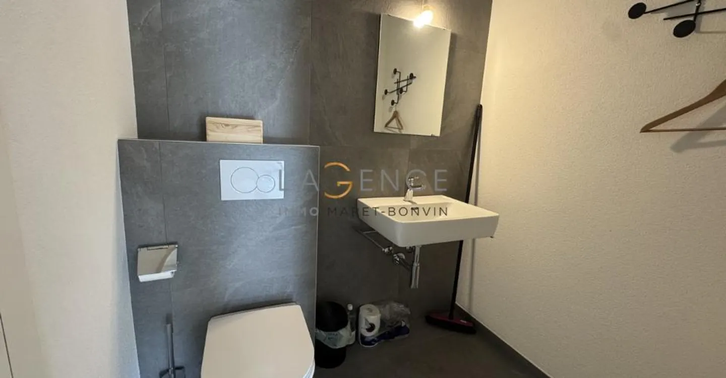 Commercial space of 50 m² ideally located in Savièse - Photo 4 of 7