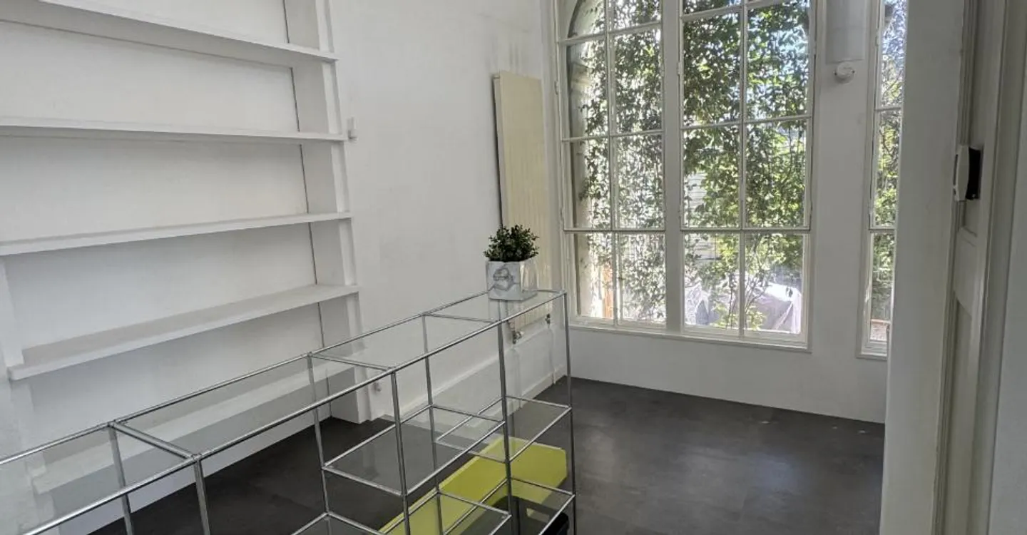 Orangery of 58 m² in a historic master house in Bellevue - Photo 8 of 13