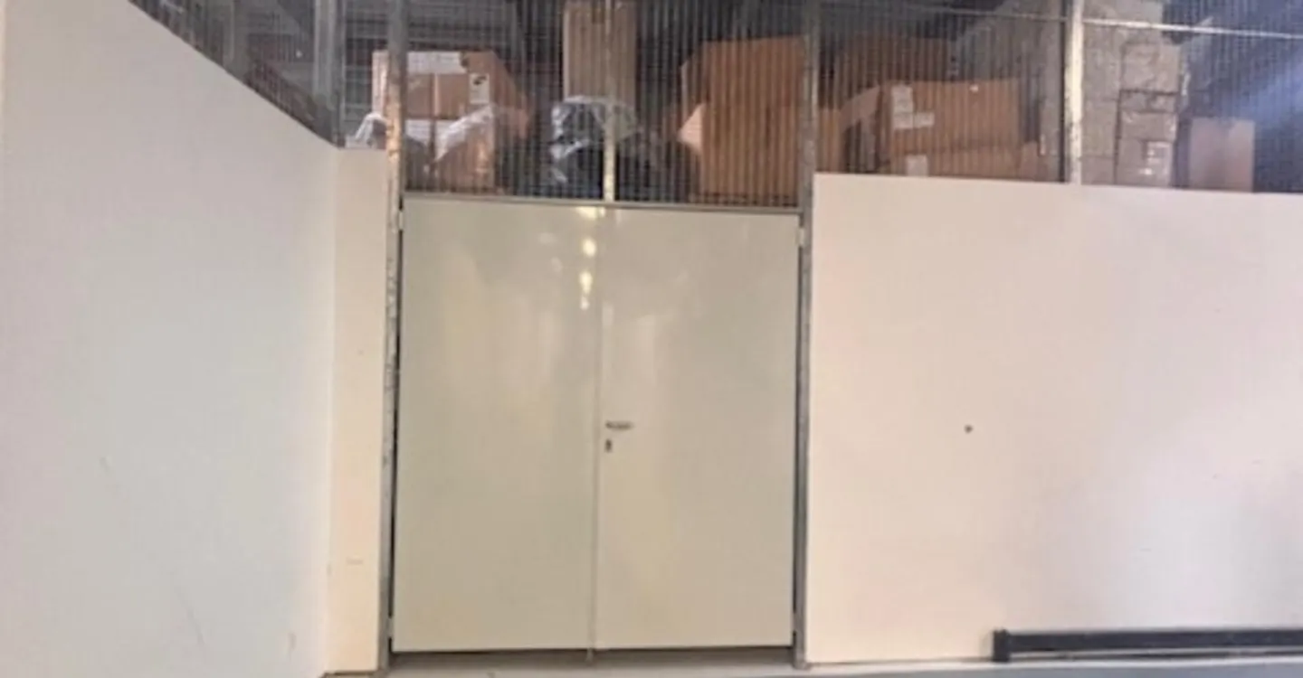 Storage / storage spaces from 106 to 152 m² – divisible – freight elevator and unloading dock - Photo 3 of 5