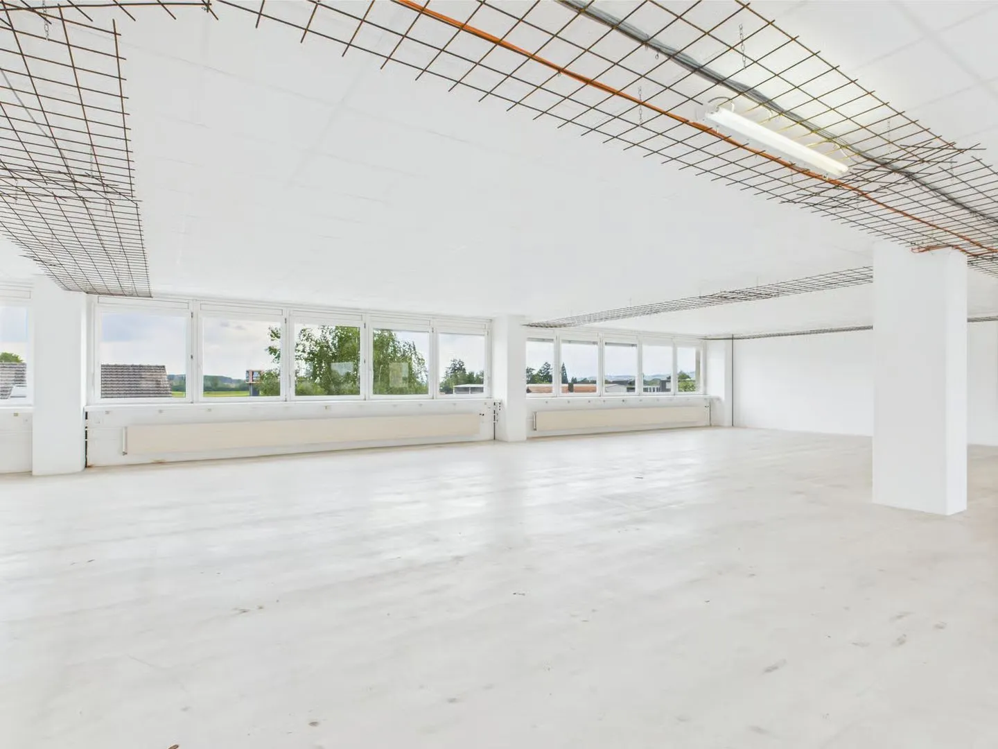350m2 - Modern and bright commercial space on the 2nd floor with great views - Photo 7 of 13