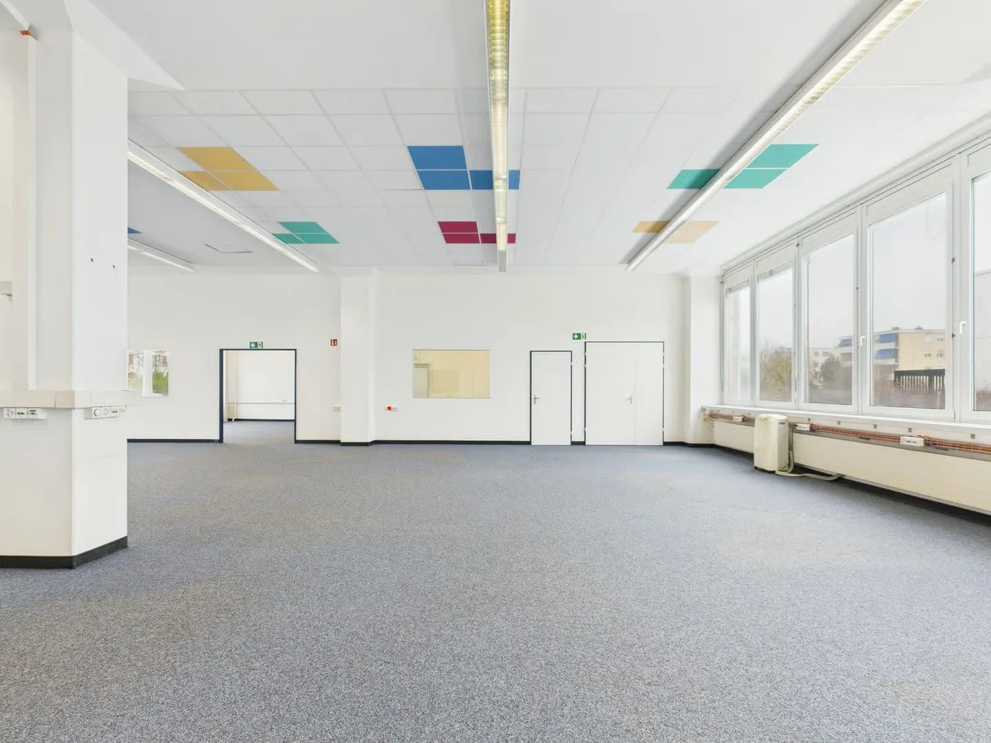 350m2 versatile office space (practice, daycare, physiotherapy) - Photo 6 of 11
