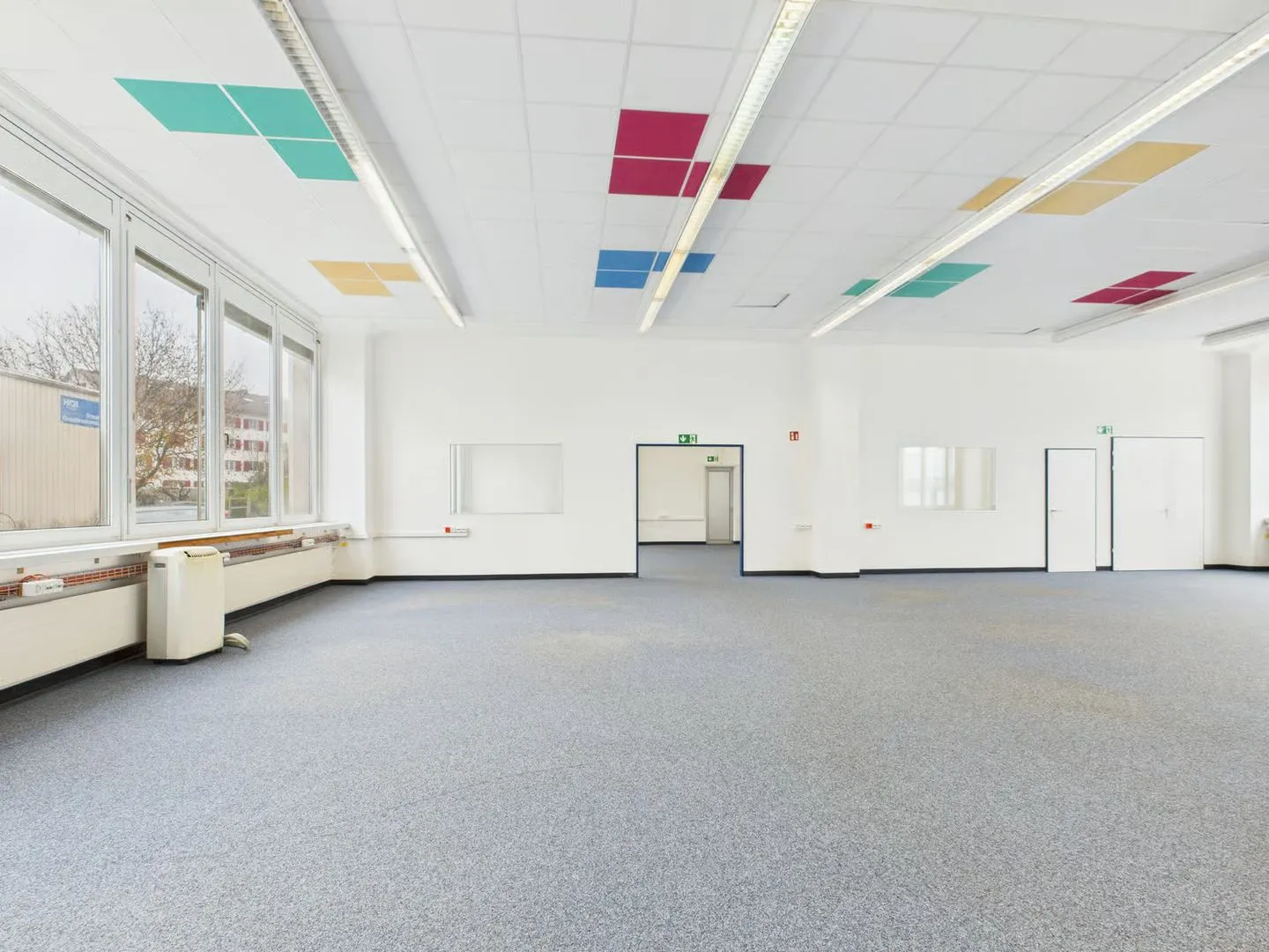 350m2 versatile office space (practice, daycare, physiotherapy) - Photo 5 of 11
