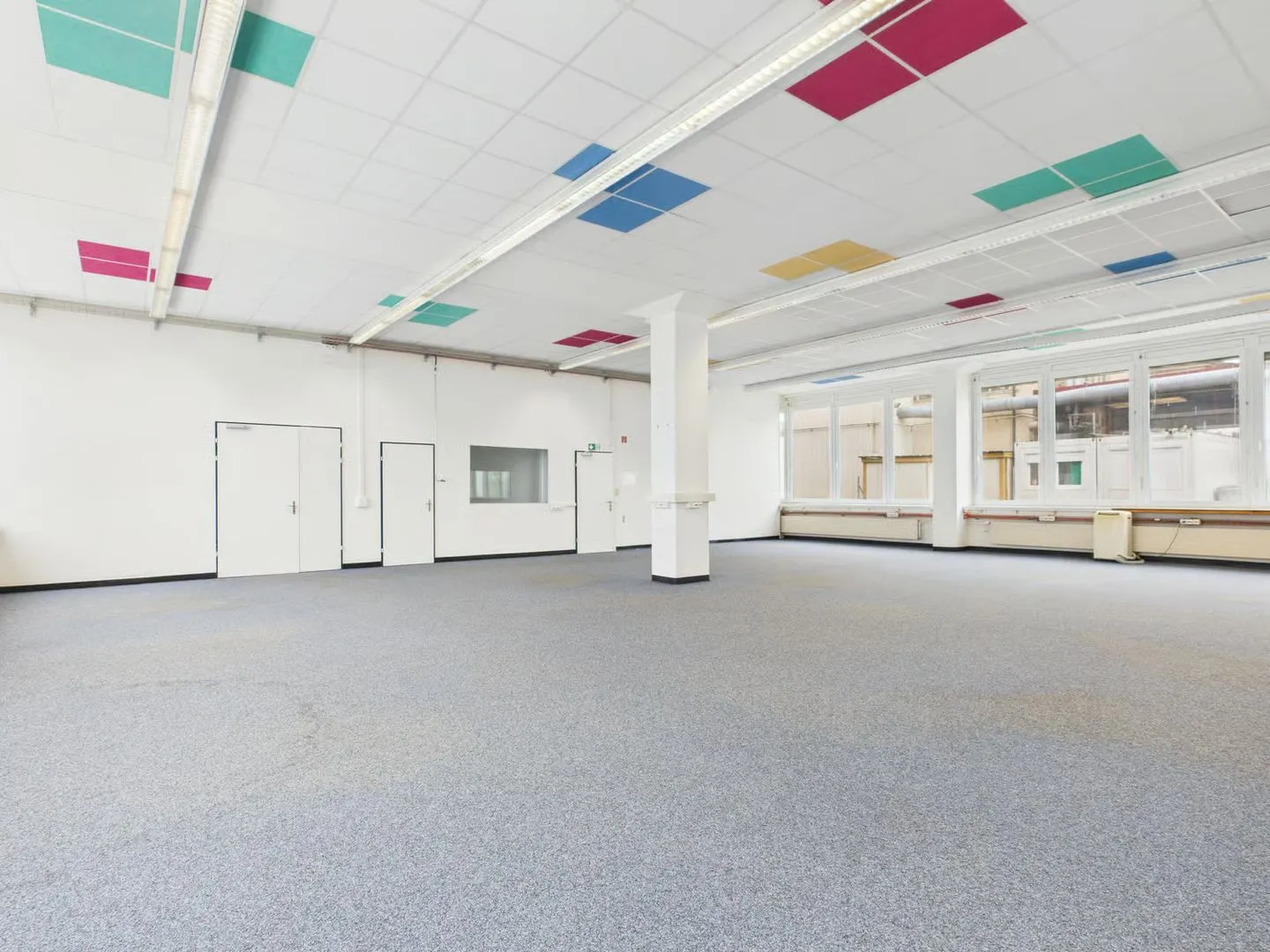 350m2 versatile office space (practice, daycare, physiotherapy) - Photo 8 of 11