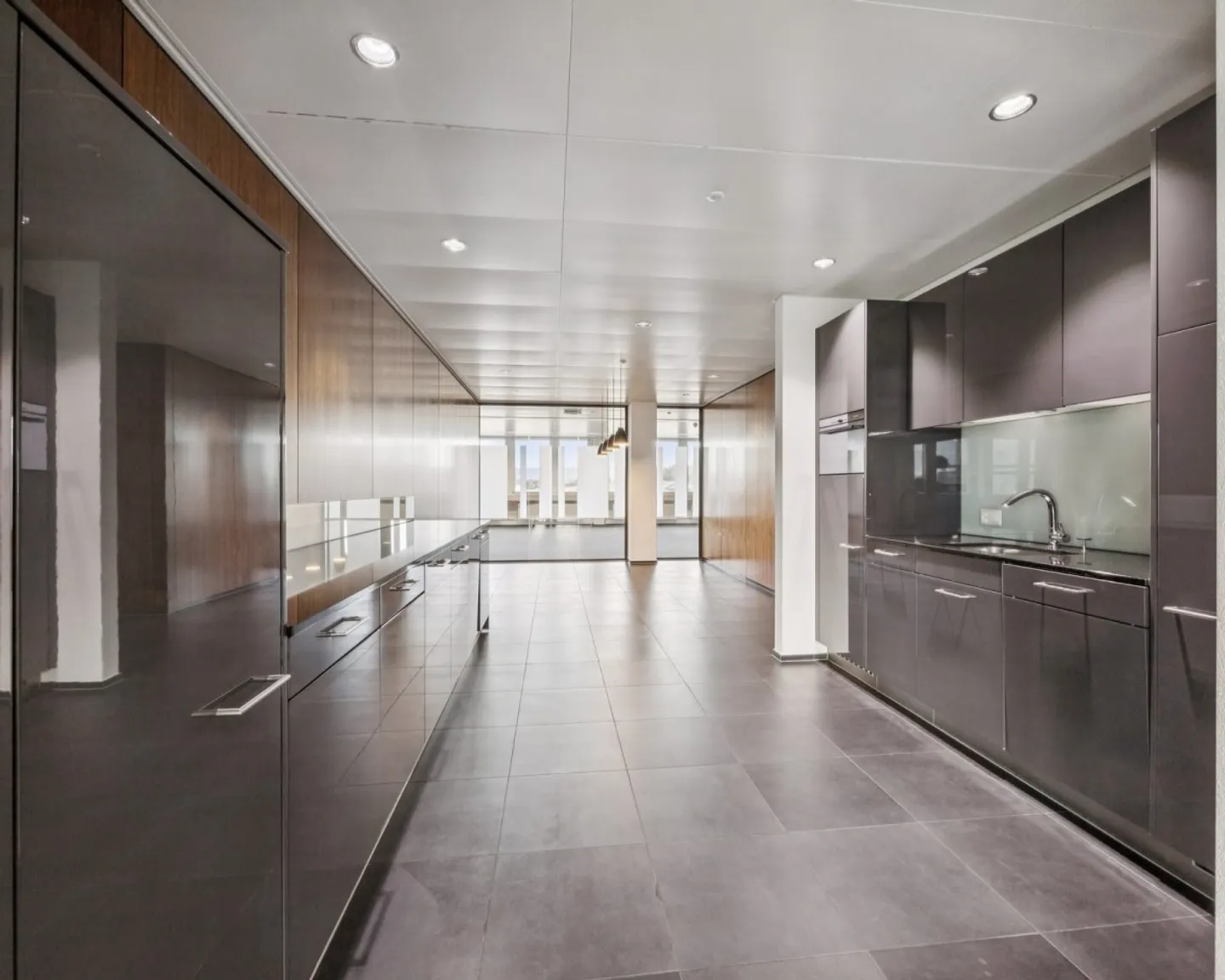 First-class office space with the best view and comfort - Photo 6 of 11