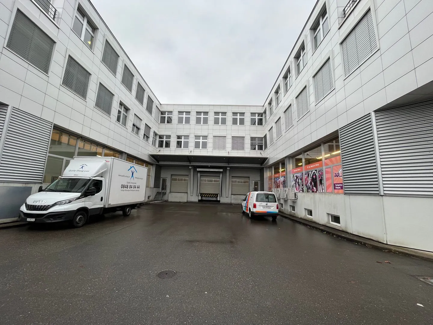 Vielseitige Gewerbefläche zu Vermieten - Foto 13 von 13