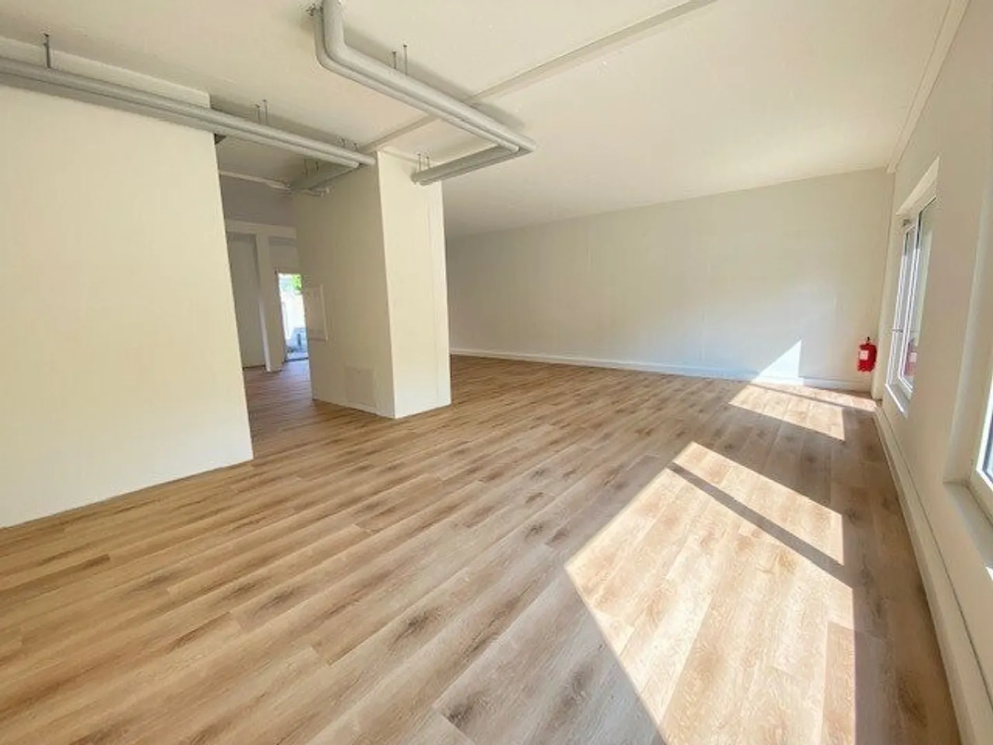 La posizione perfetta per la tua attività - da 106m2 - Foto 6 di 8