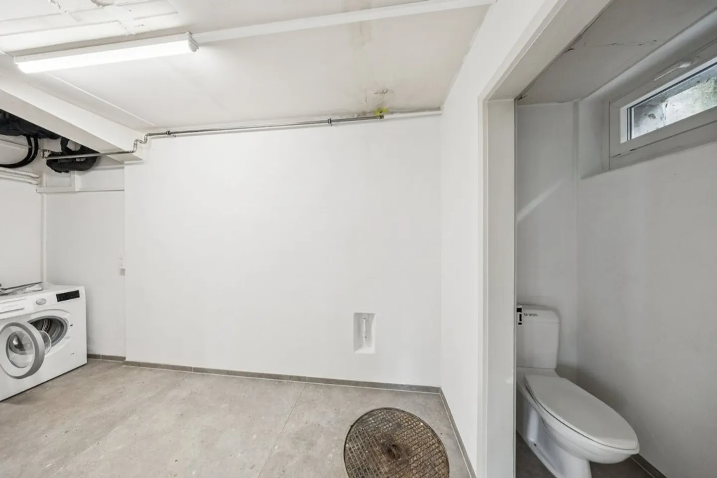 Espace commercial dans un emplacement de choix de 130 m2 / 1 mois gratuit promotion d'automne - Photo 9 sur 12
