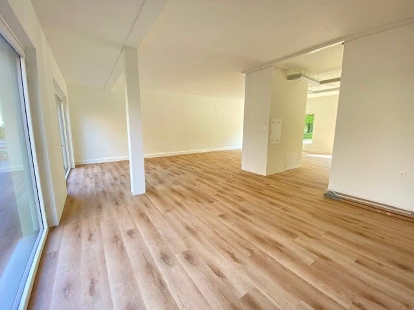 La posizione perfetta per la tua attività - da 106m2 - Foto 3 di 8