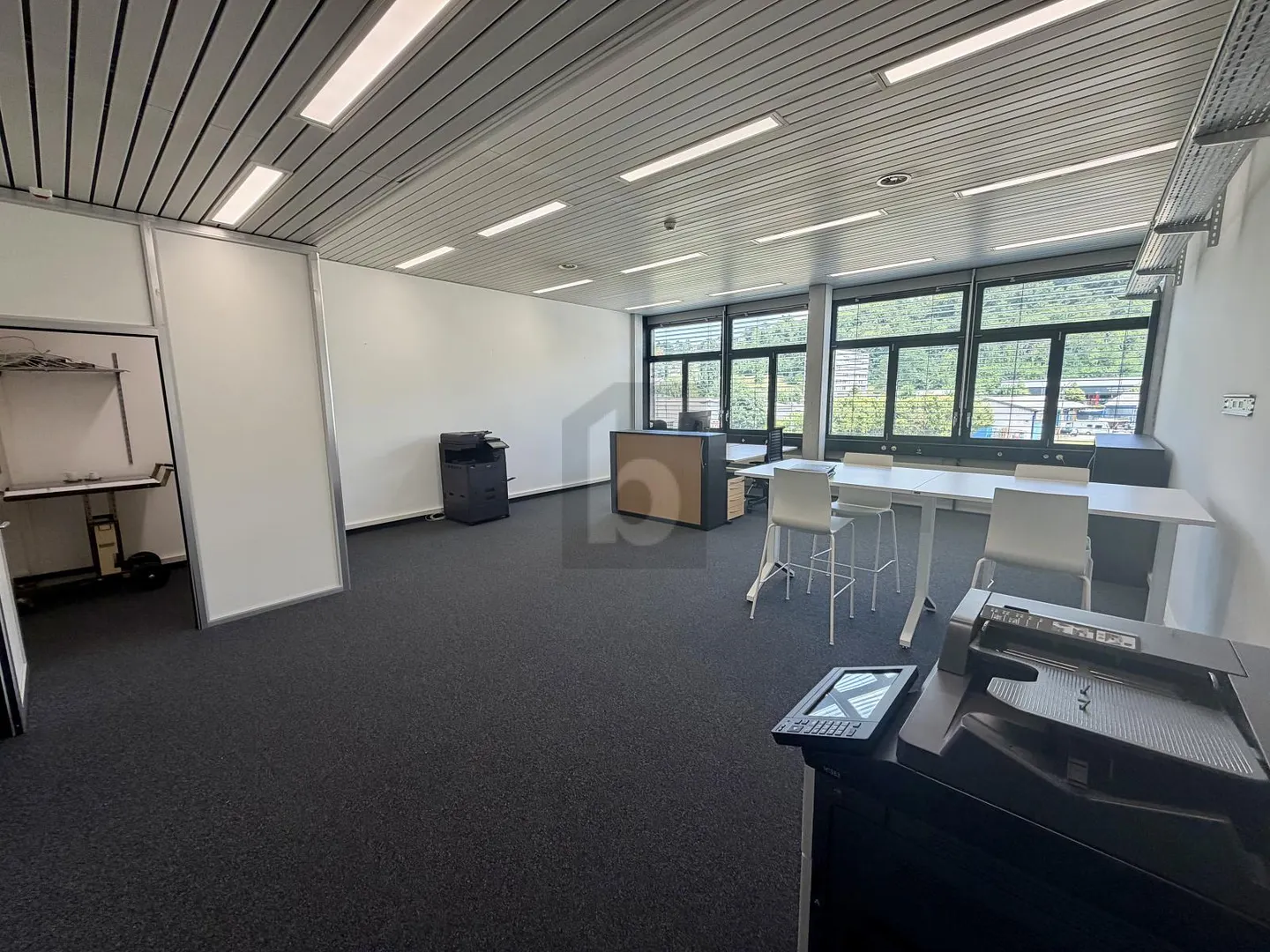 MODERN, BRIGHT, ACCESSIBLE - Photo 1 of 4