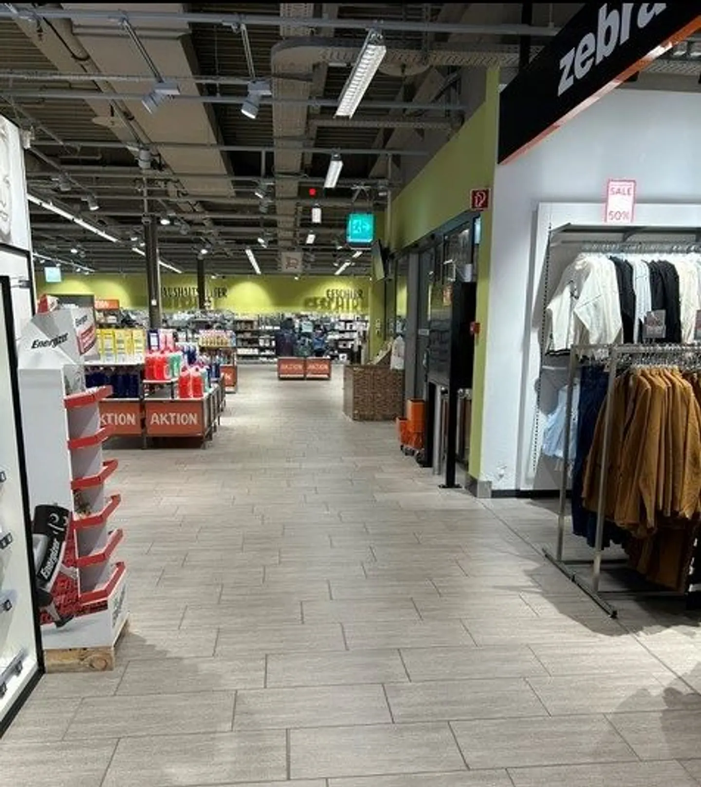 Ladenfläche im Zentrum Glarus - Foto 2 von 8