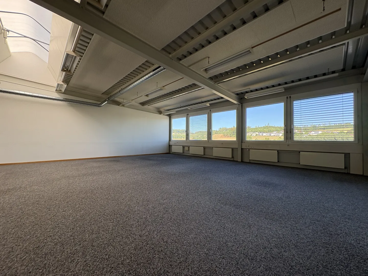Espace de bureau spacieux à Niederwangen - Photo 5 sur 11