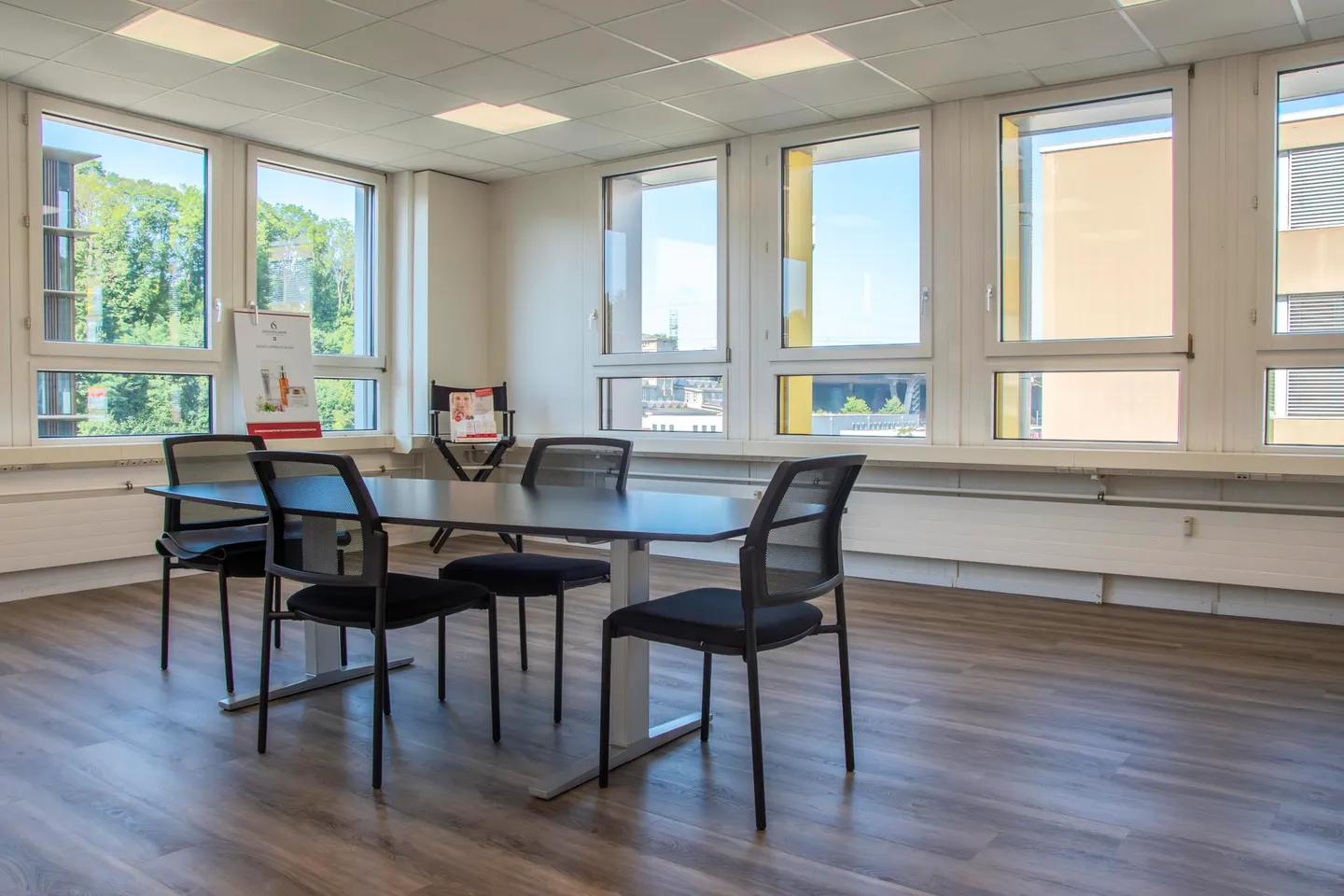 Espace de bureau polyvalent à Ittigen - Photo 7 sur 10
