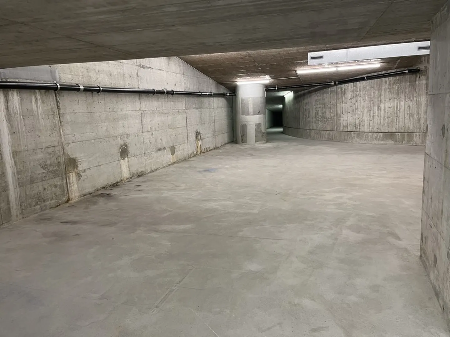 Espace de stockage 141m2 à louer à un emplacement central Maison Flora - Photo 6 sur 9