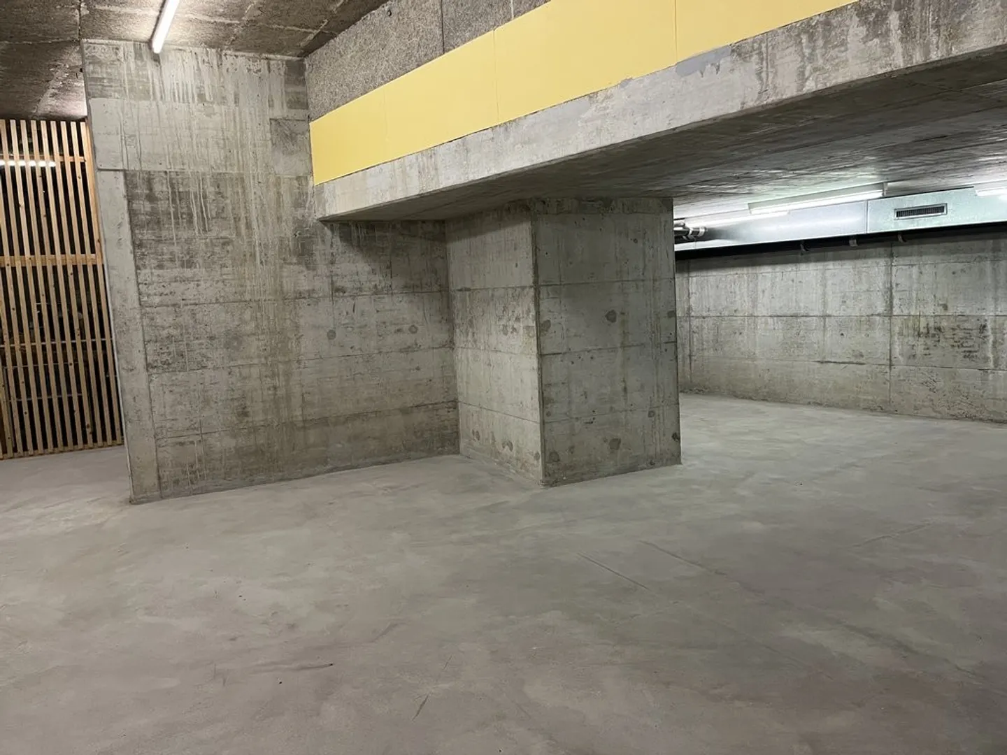 Espace de stockage 141m2 à louer à un emplacement central Maison Flora - Photo 8 sur 9