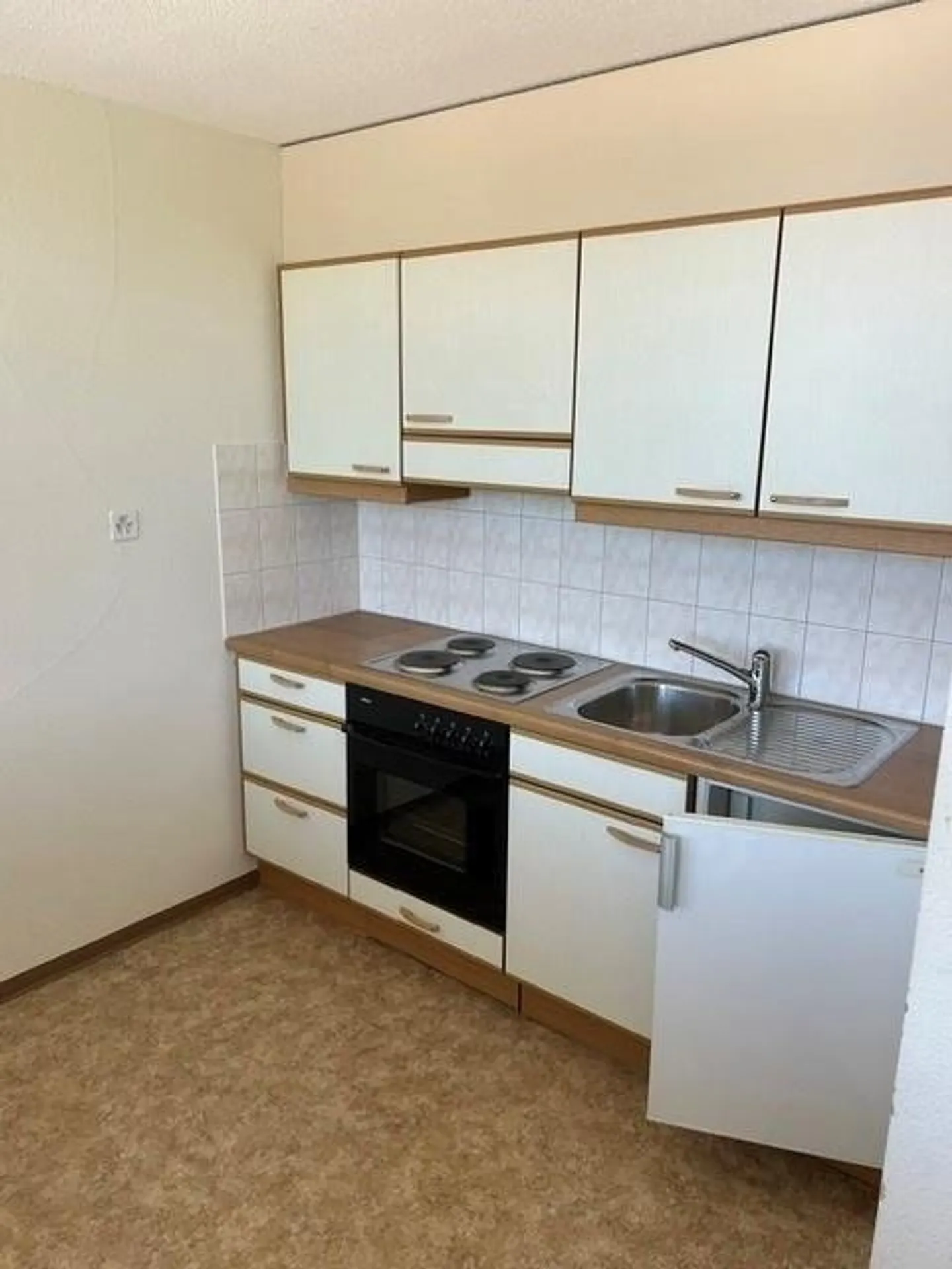 Appartement urbain ensoleillé de 6 pièces avec vue sur les Alpes (à durée limitée) - Photo 5 sur 7
