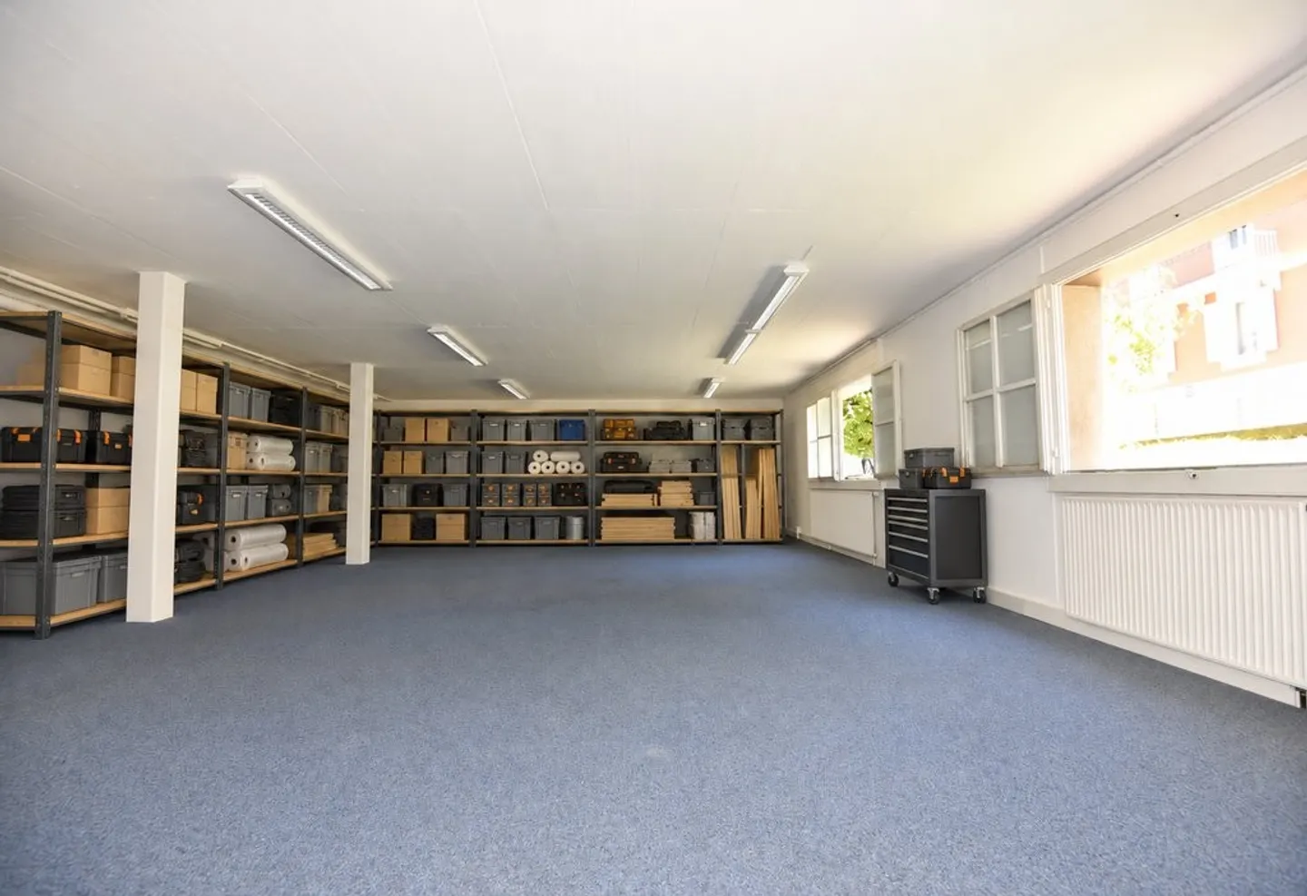 Votre matériel mérite de l'espace ! Dépôt de 86 m2 - Photo 2 of 9