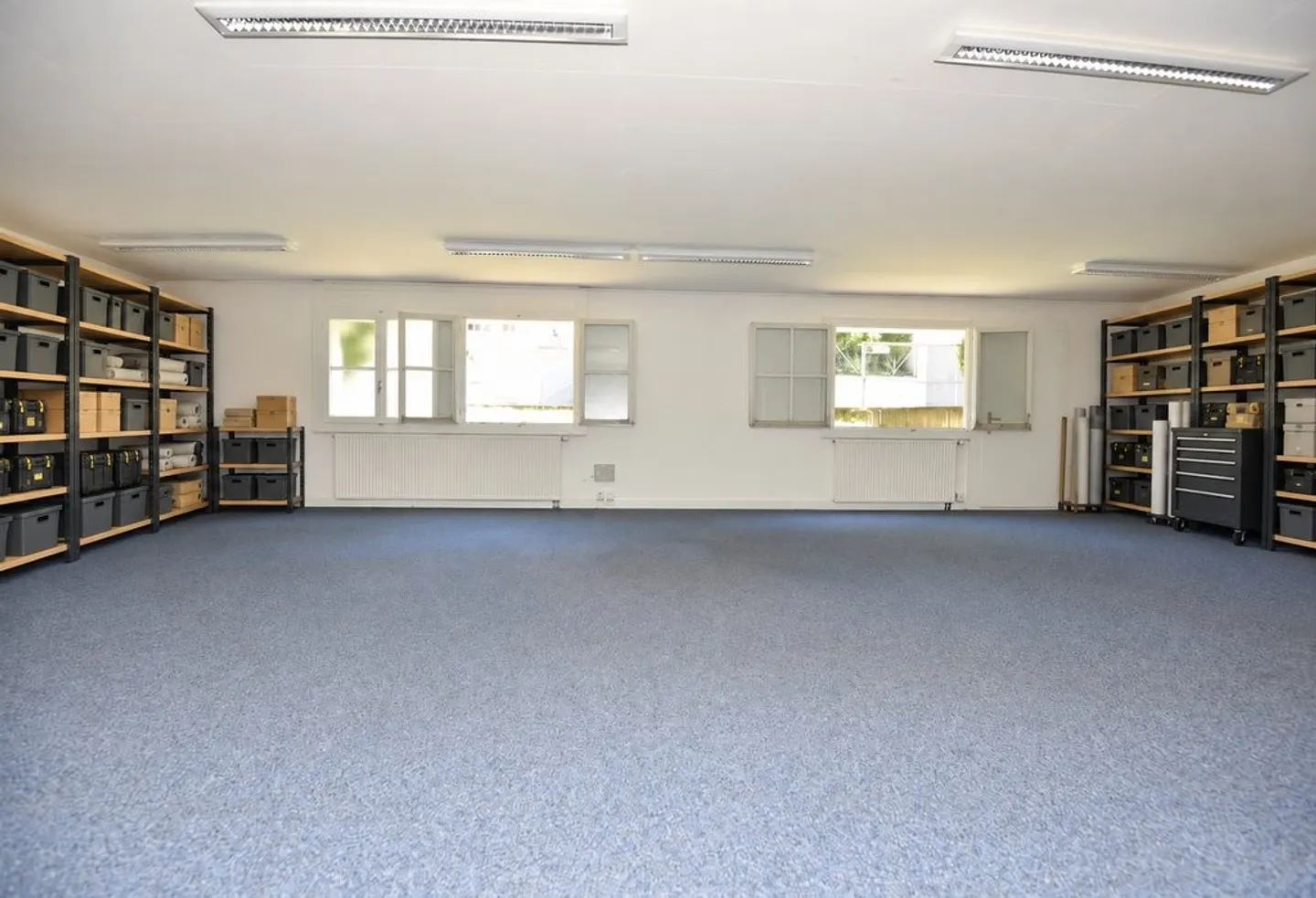 Votre matériel mérite de l'espace ! Dépôt de 86 m2 - Photo 3 of 9