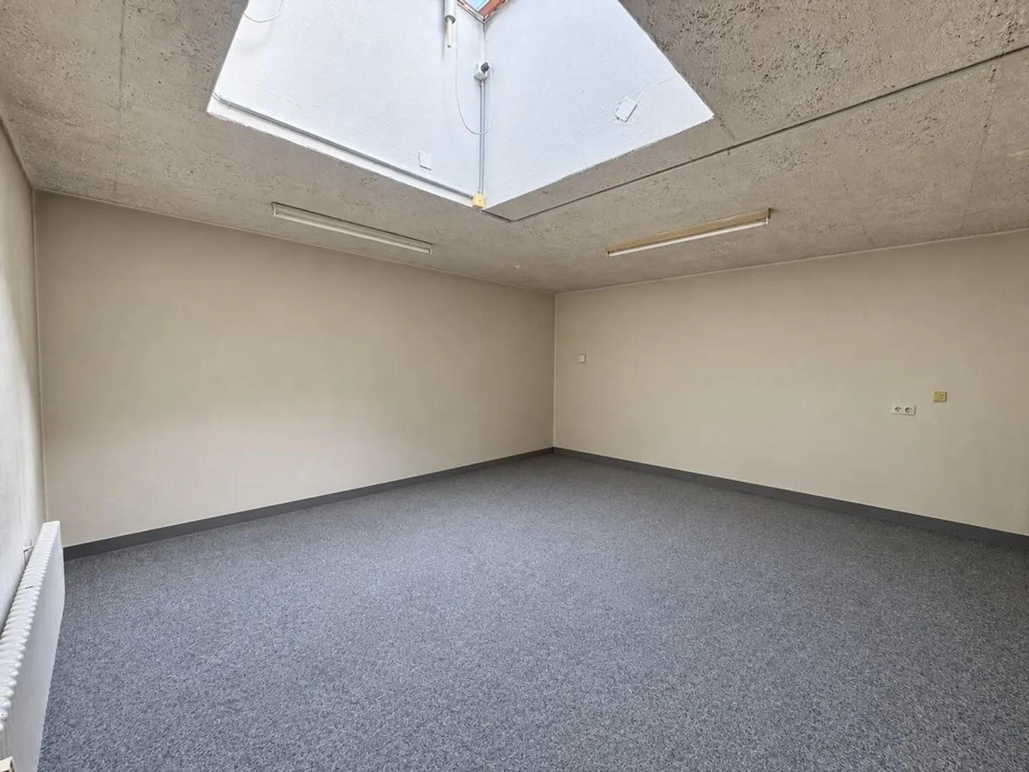 Grosszügiger Raum für Ideen in Stadtnähe - Foto 4 von 6