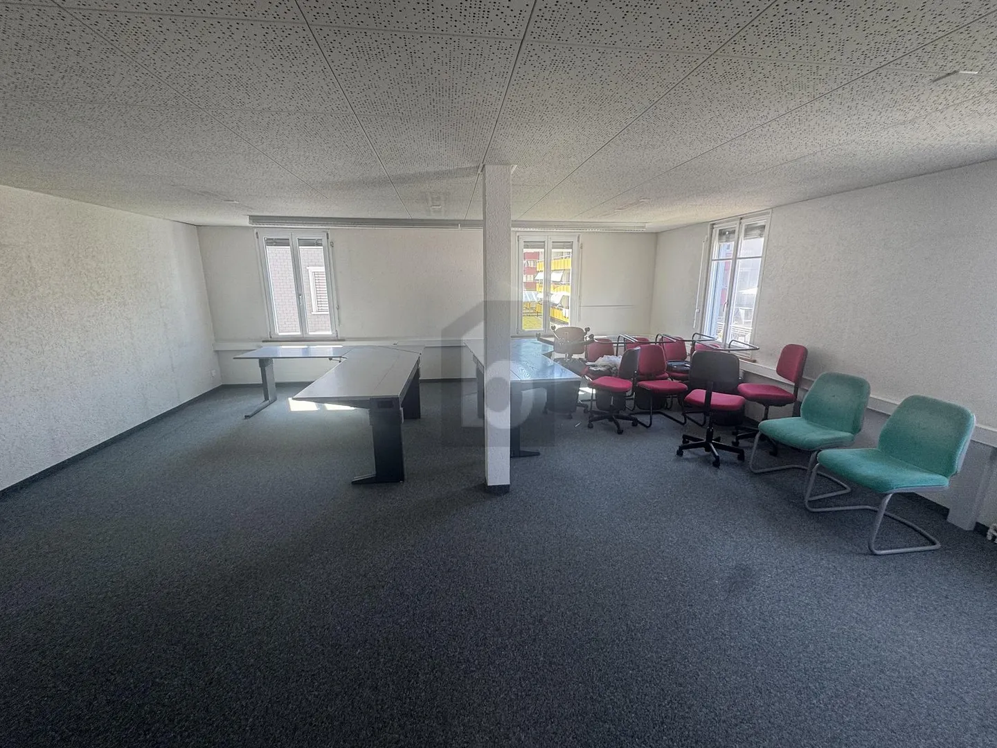 WORKSPACE IN CENTRAL LOCATION - Photo 1 of 5