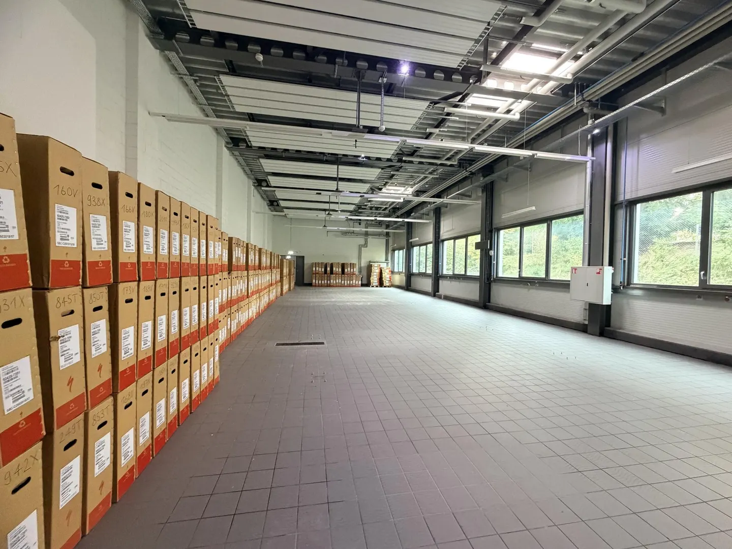 Vielseitige Gewerbeliegenschaft - Foto 4 von 6
