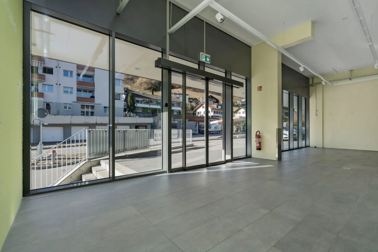 Espace Commercial Polyvalent - Photo 7 sur 8