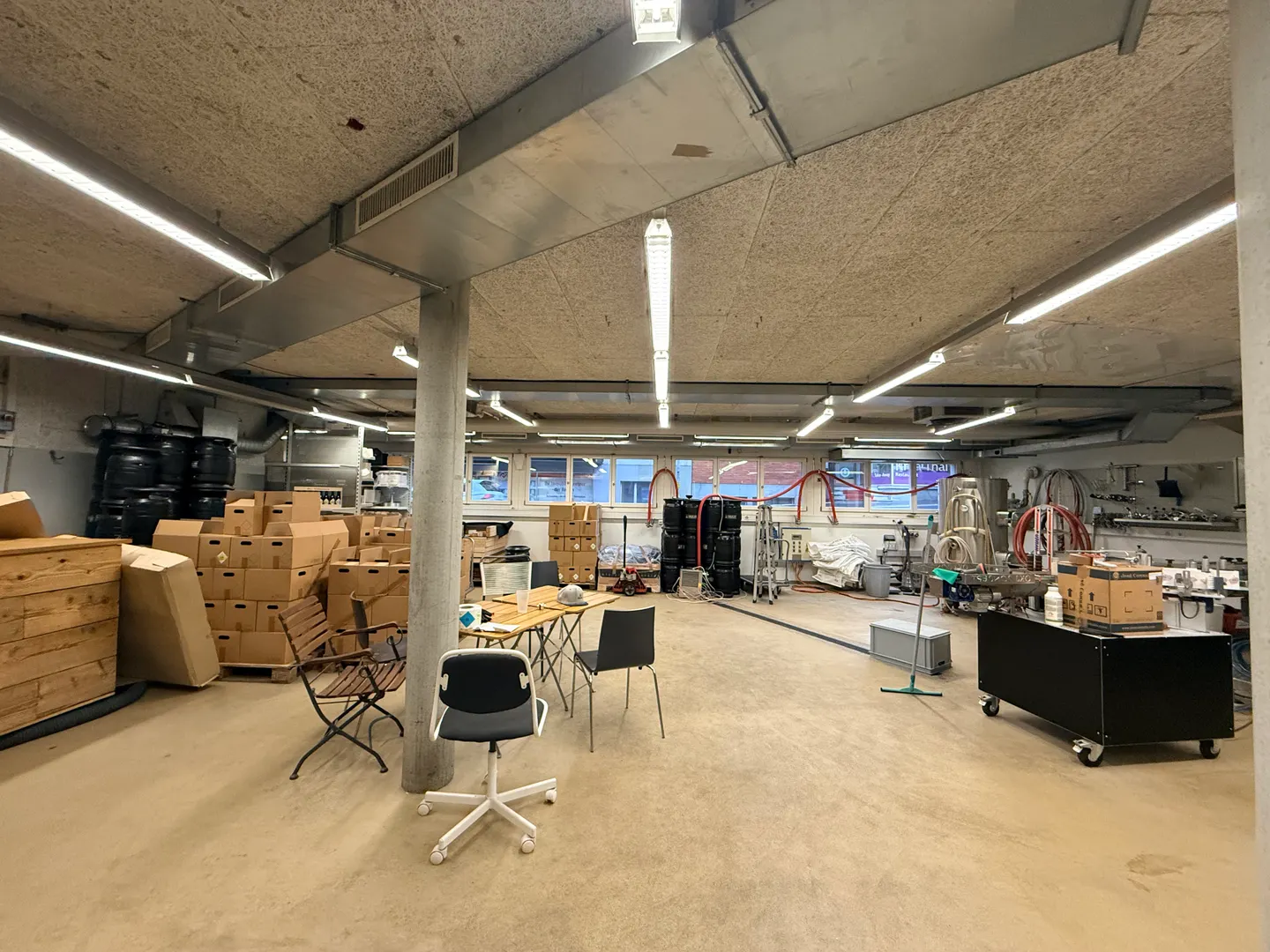 Espace Commercial Polyvalent - Photo 2 sur 9