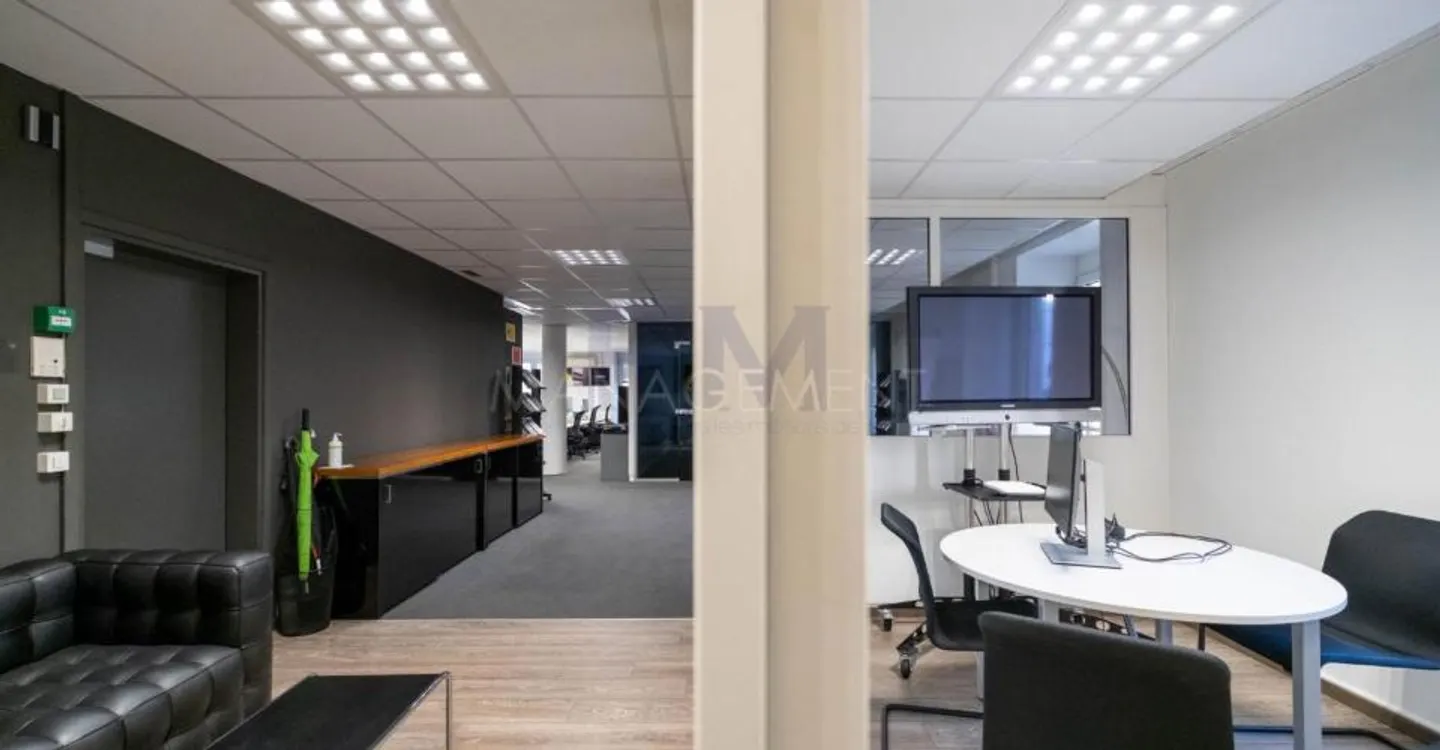 Rue des Alpes ? Büros von ca. 244 m² im 2. Stock - Foto 9 von 13