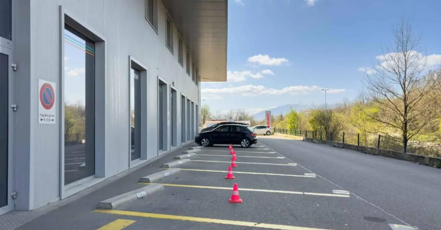 Dépôt Logistique avec Racks - Photo 10 sur 13