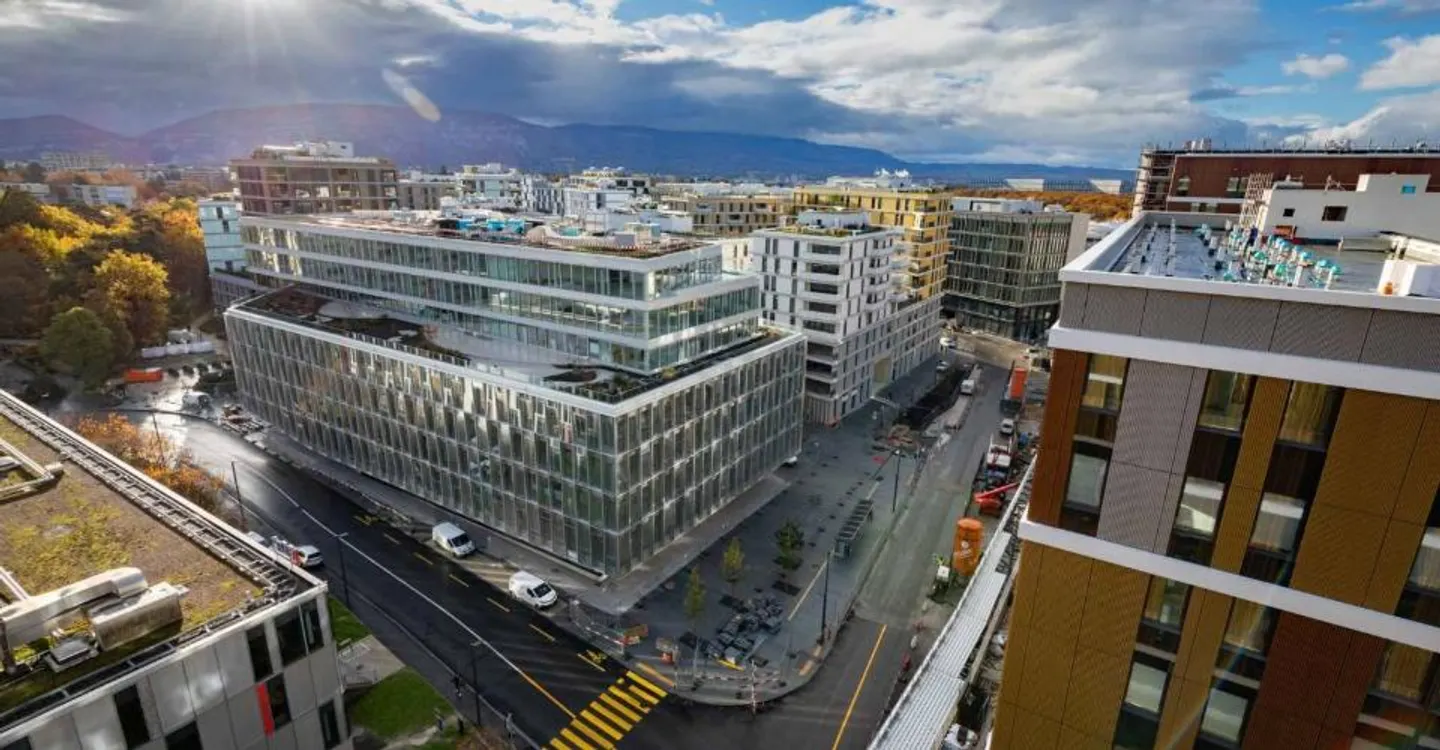 Exceptional offices of 468m² in the heart of the Étang district - Photo 6 of 13