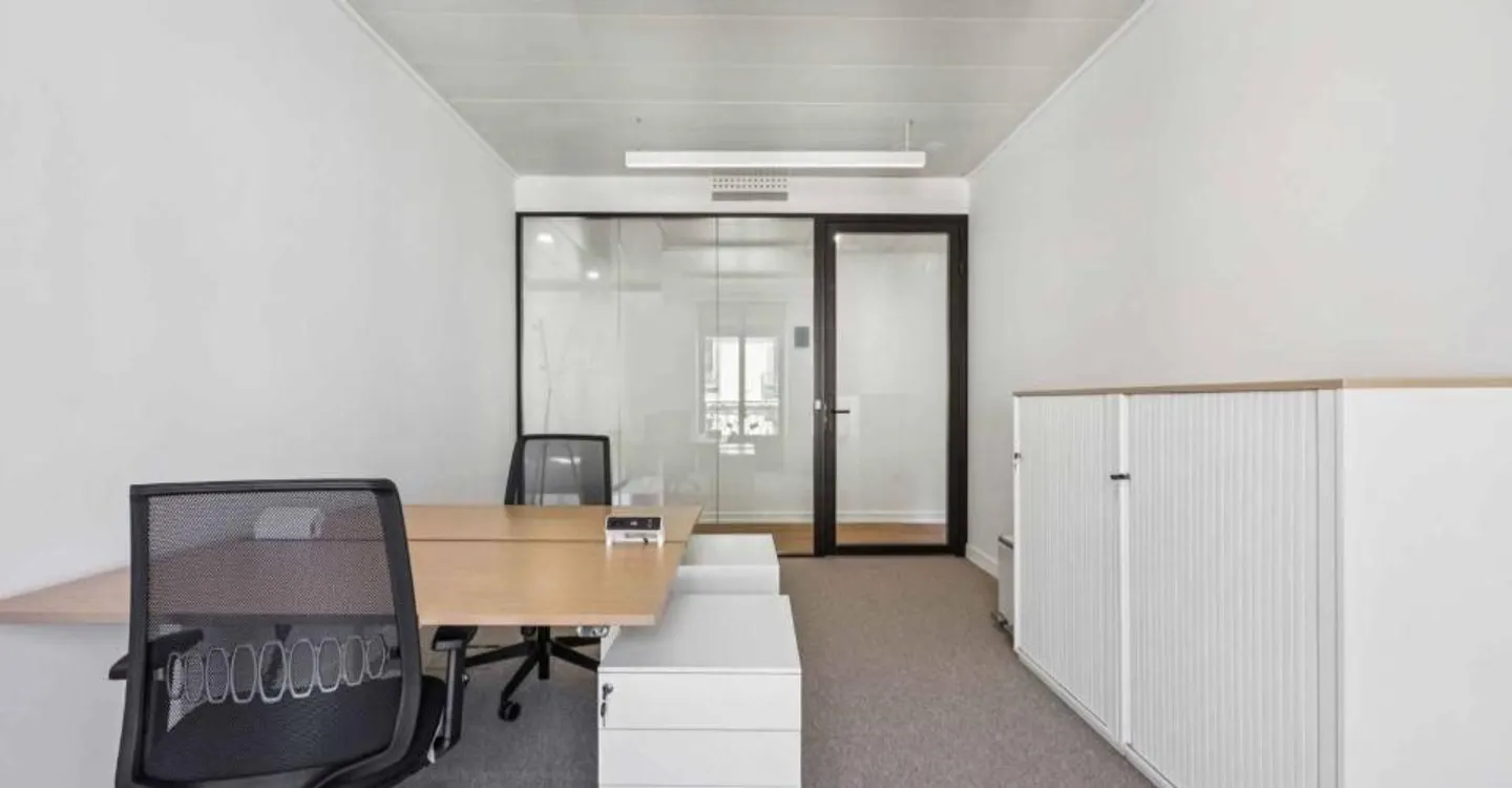 Office 16 m2 - Banking District - Photo 1 of 9