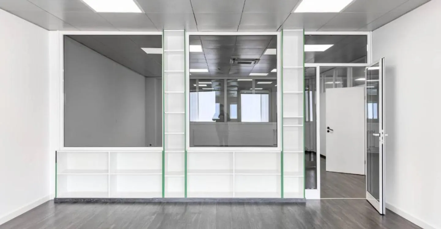 Büro-Werkstattfläche von 337m2 in Satigny - Foto 3 von 12