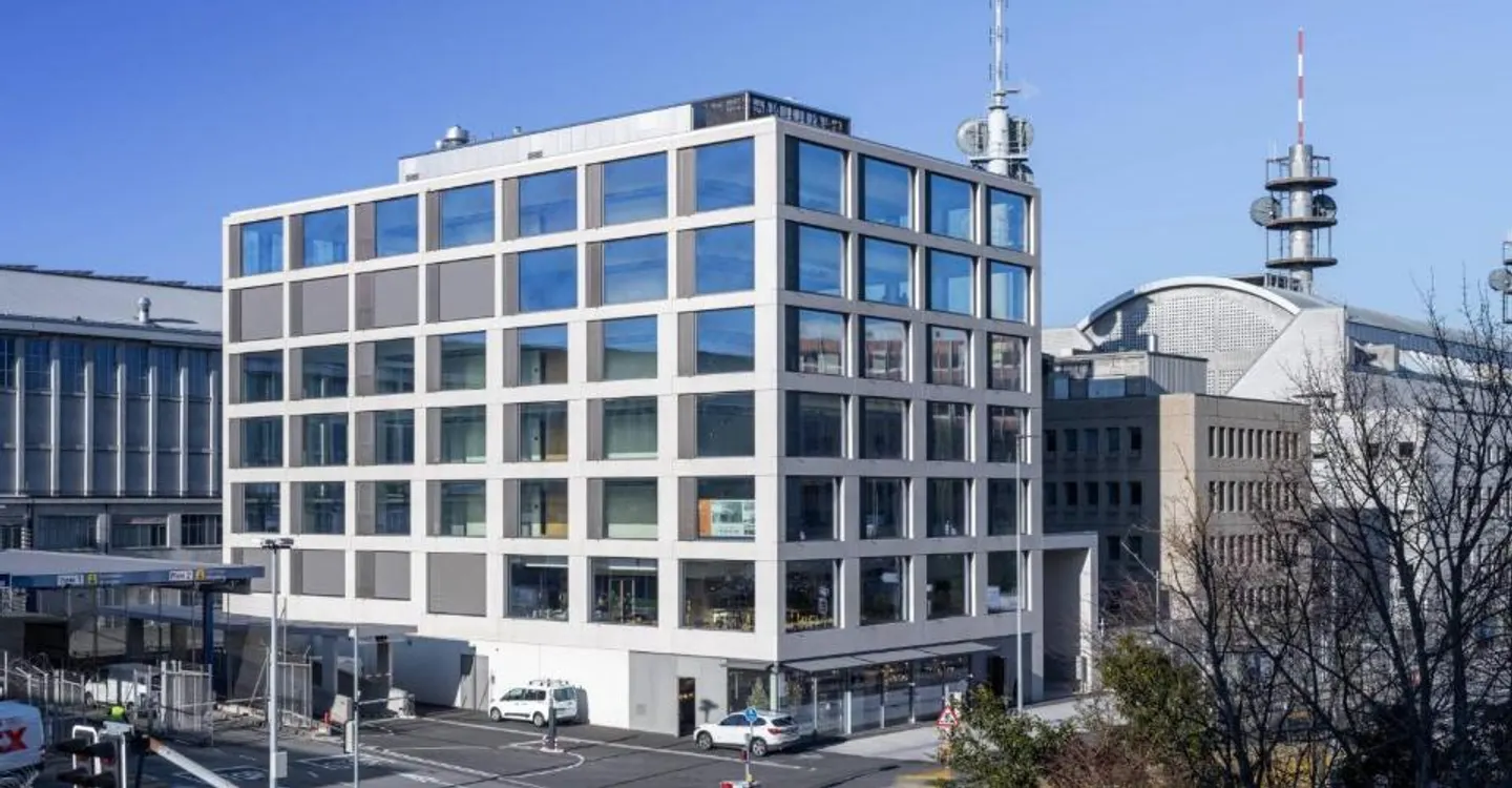 Modern and Bright Offices for Rent - Airport Sector - Photo 8 of 8