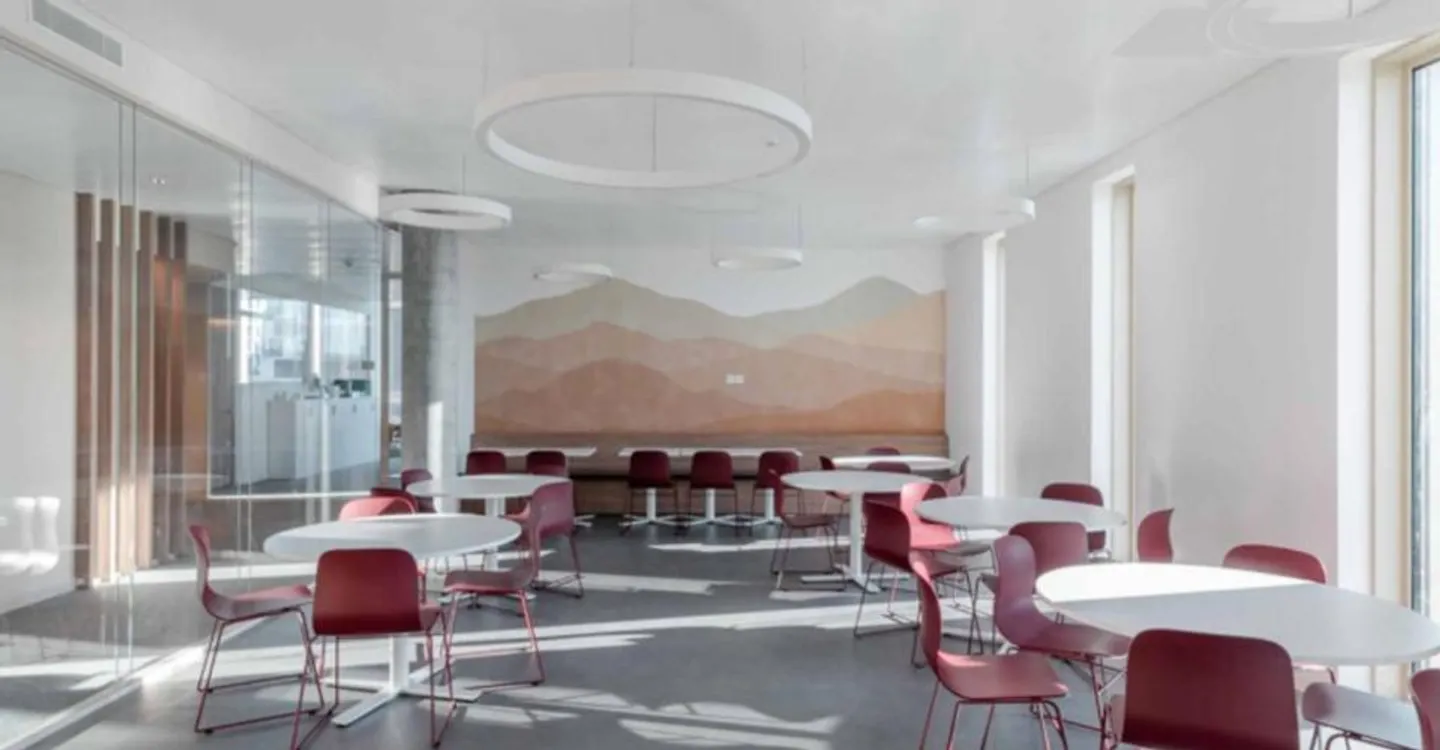 For rent - Raw offices to be fitted out in the Quartier de l’Étang - Photo 9 of 13