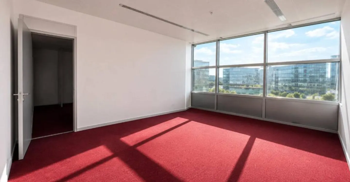 BUREAUX 230 M² - Proche Aéroport - Foto 1 von 6
