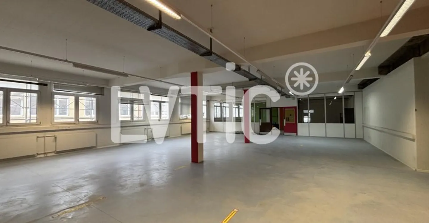 Espace Commercial Spacieux à Renens - Photo 3 sur 8