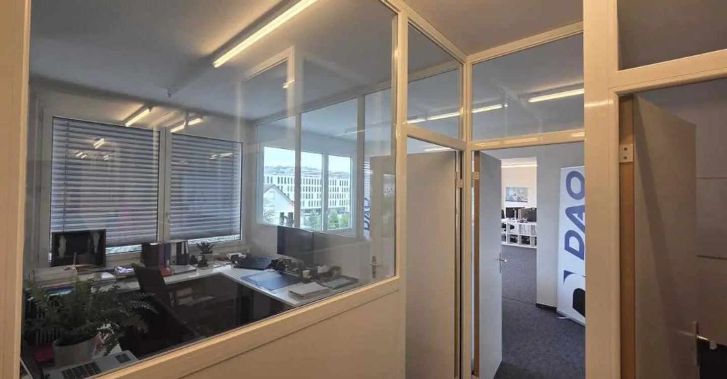 Bureau spacieux à Renens - Photo 3 sur 7
