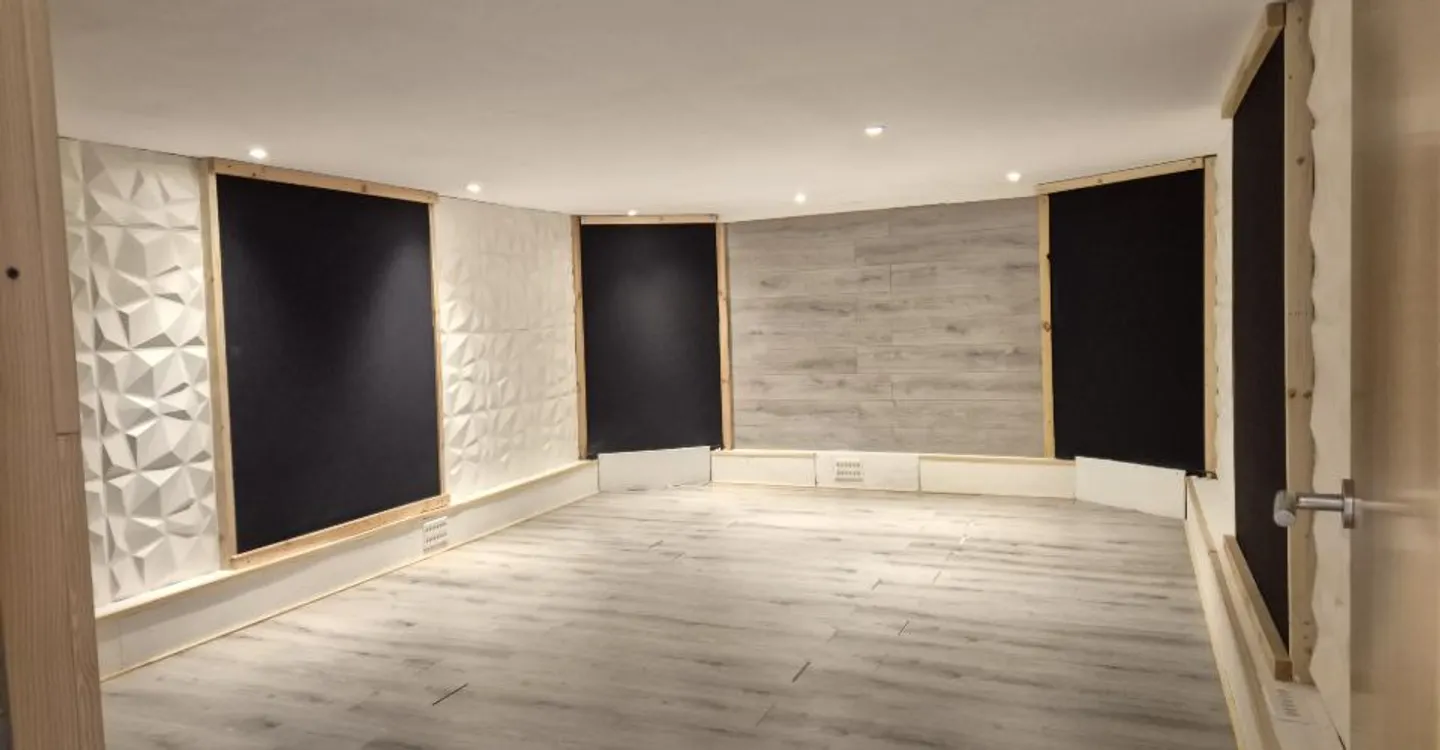 Ufficio/spazio di circa 60m2 in affitto ad Aigle - Foto 3 di 5