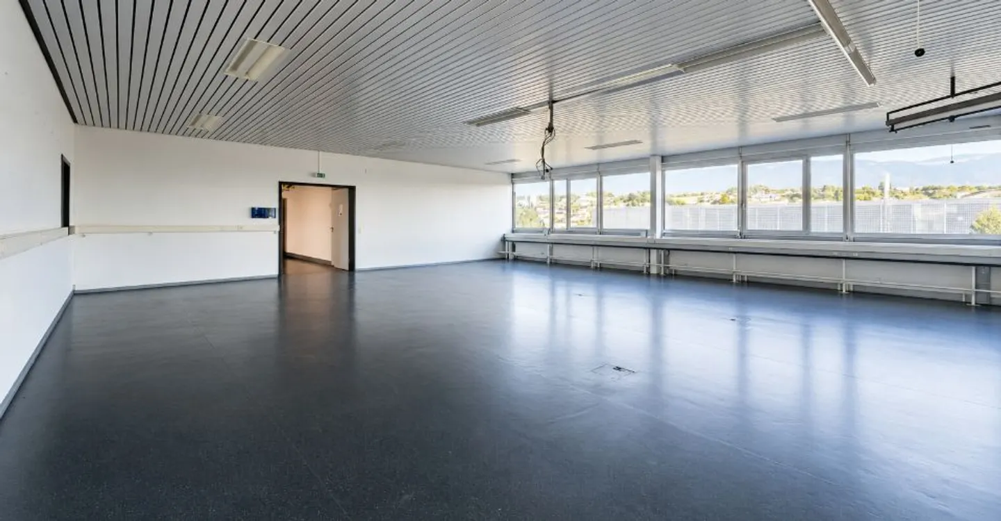 Eine große Fläche für Ihr Unternehmen - Foto 2 von 10