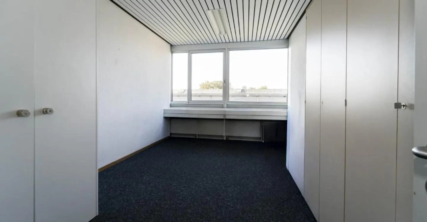Donnez de l’espace à vos projets : bureau de 95 m² - Foto 1 von 9