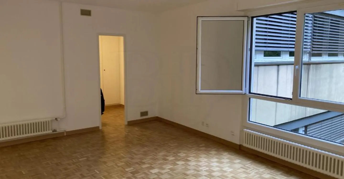 Ufficio di circa 50 m2 al 1° piano - Foto 4 di 11