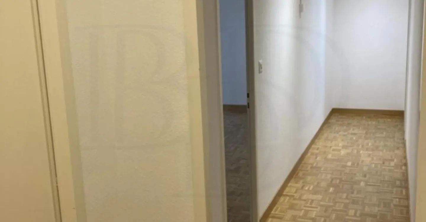 Ufficio di circa 50 m2 al 1° piano - Foto 7 di 11