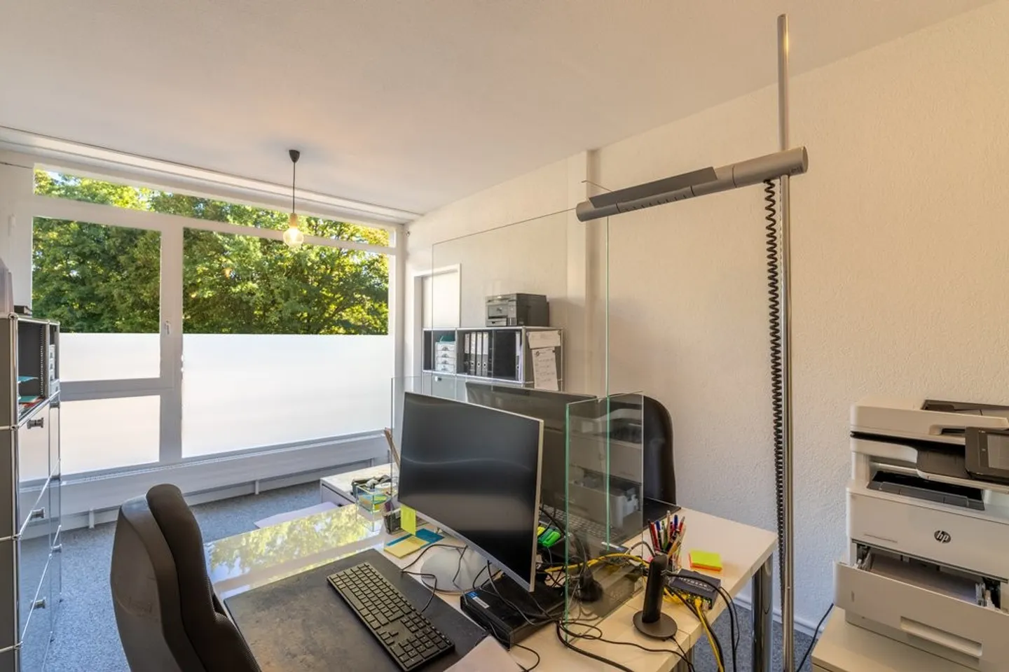Büro-Praxis-Geschäfts-Räumlichkeiten (4 Räume+WC) ca. 97m2 im EG - Photo 2 of 12