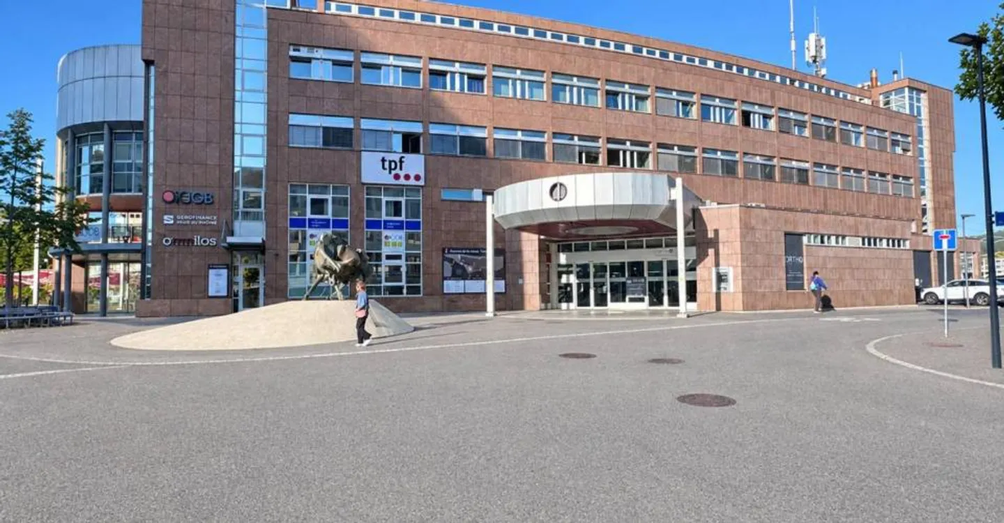 Un espace de travail moderne, lumineux et ultra-flexible - au cœur de Bulle - Foto 4 von 4