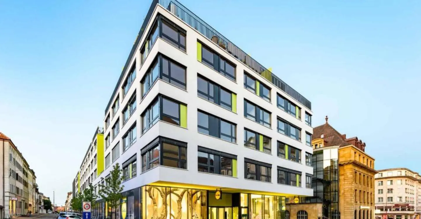 Arcade, showroom, locali NUOVI di 340 m2 in affitto a La Chaux-de-Fonds - Foto 1 di 6