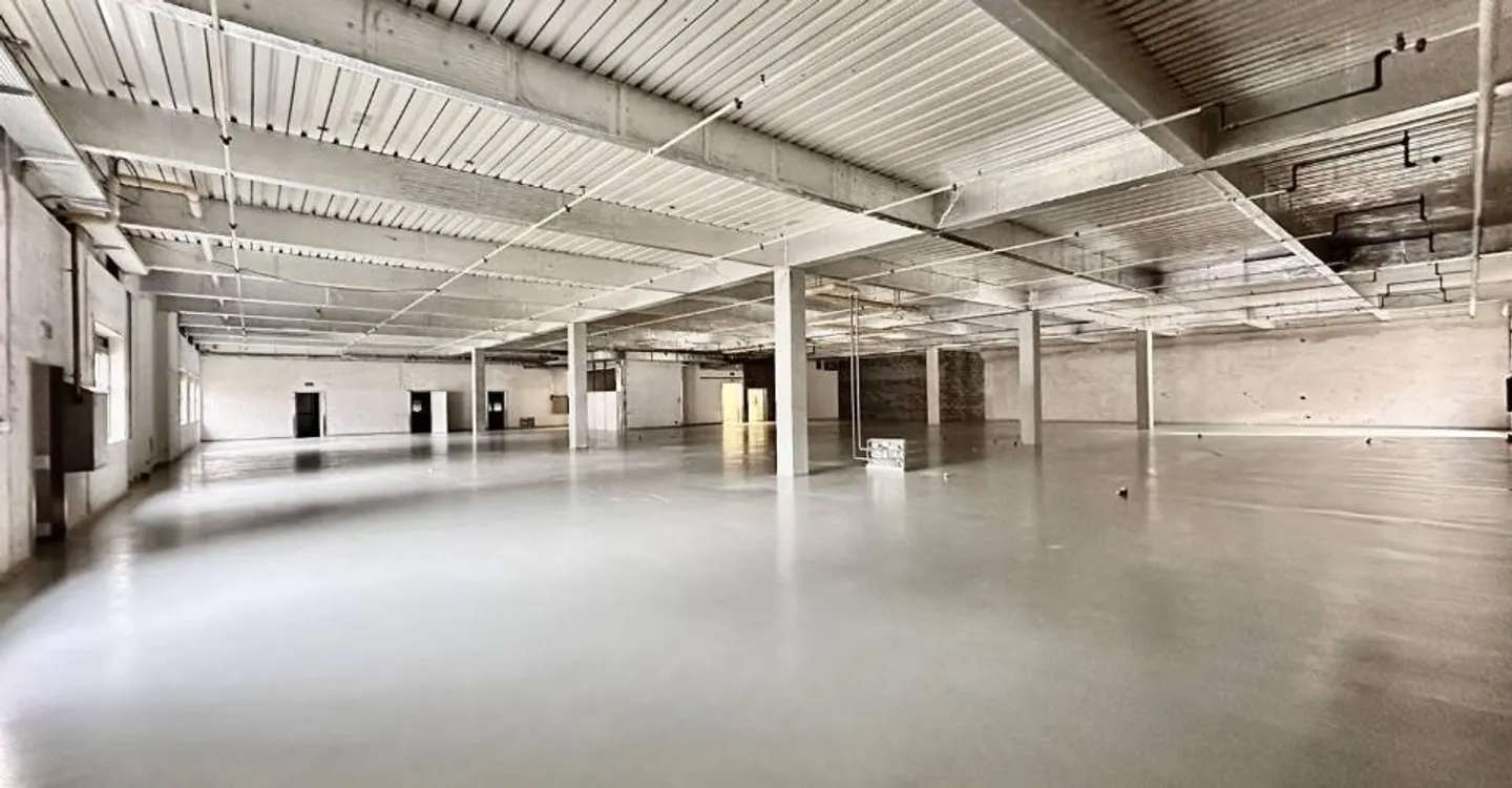 Stockage flexible, dès 100 m2 à louer à Martigny - Foto 2 von 5
