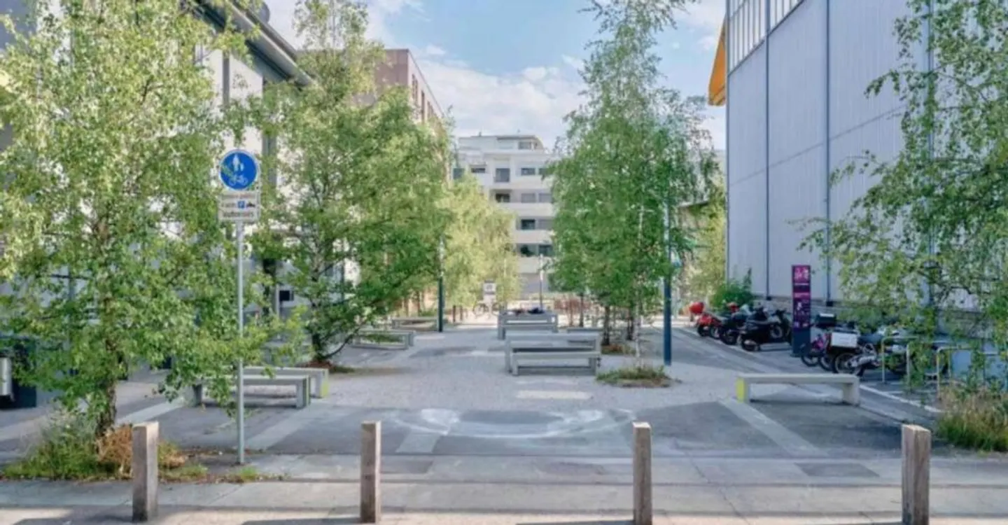 Espace Innovant au Cœur de Lausanne - Idéal pour Laboratoires, Cleantech & Industrie Légère - Foto 2 di 11