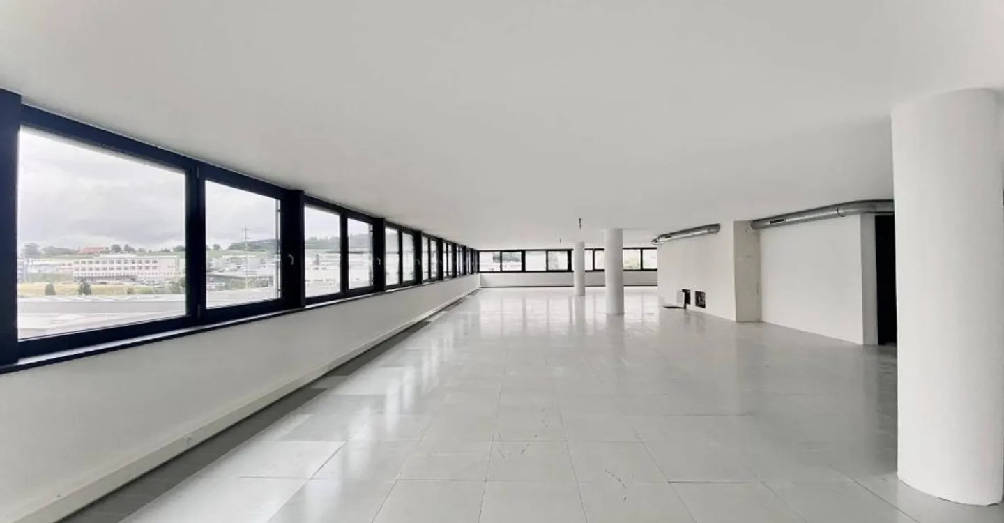 Atelier, laboratoire, locaux neufs de 300 m2 à louer - Foto 2 von 7