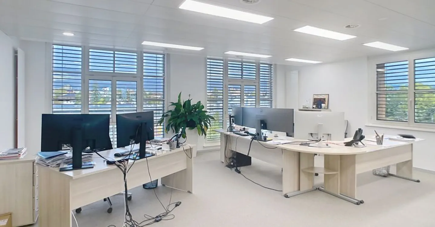 Bureau Moderne Près de la Gare - Photo 4 sur 8