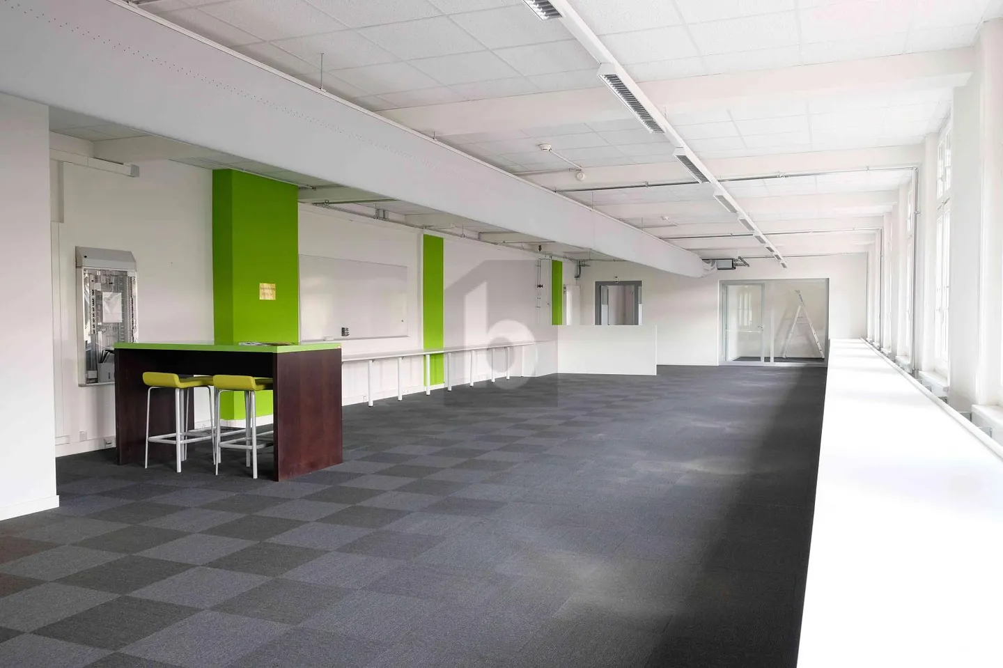 Renovierte Bürofläche in Basel - Foto 1 von 4